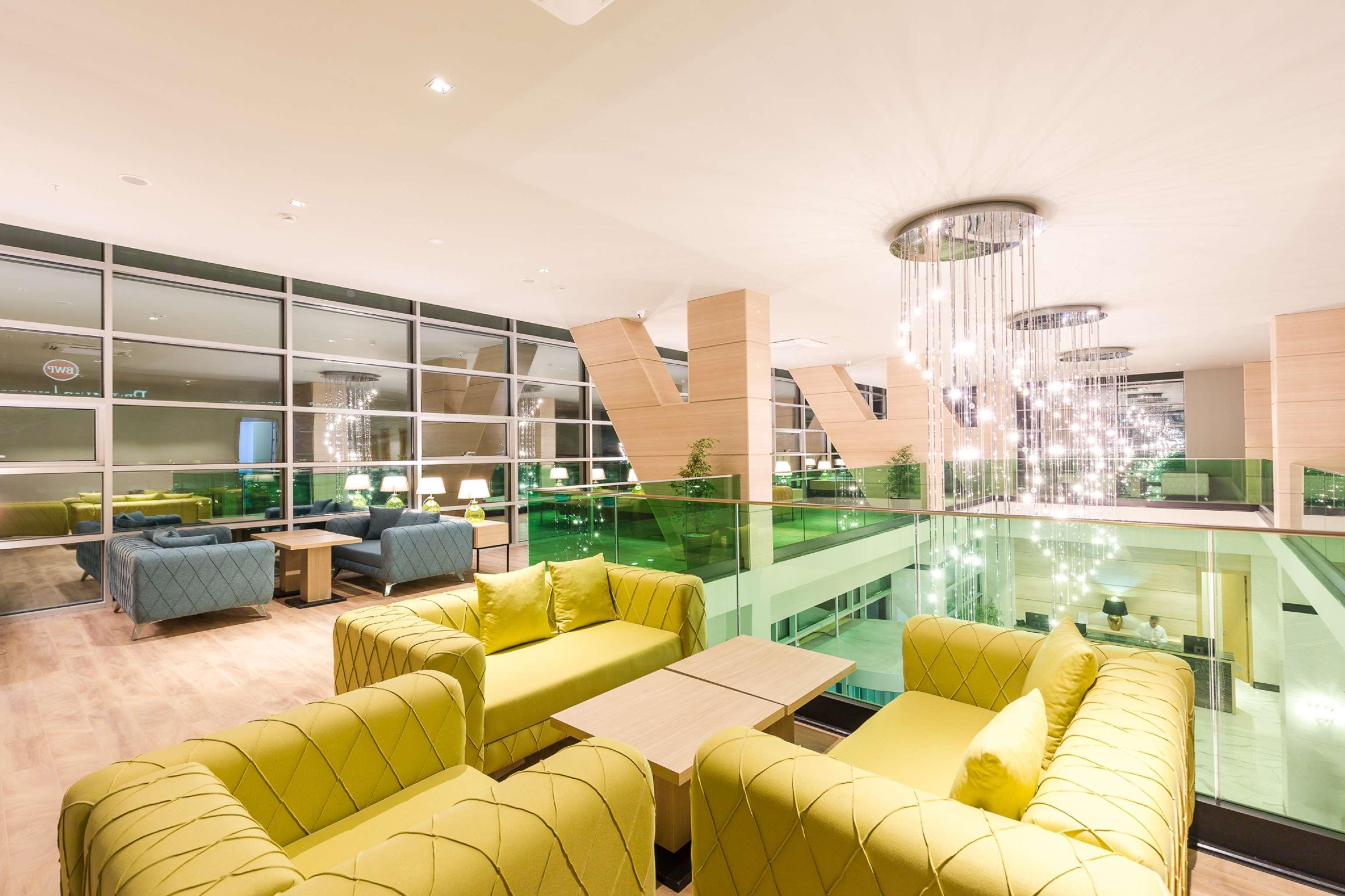 Best Western Premier Батуми Екстериор снимка The lounge at the airport