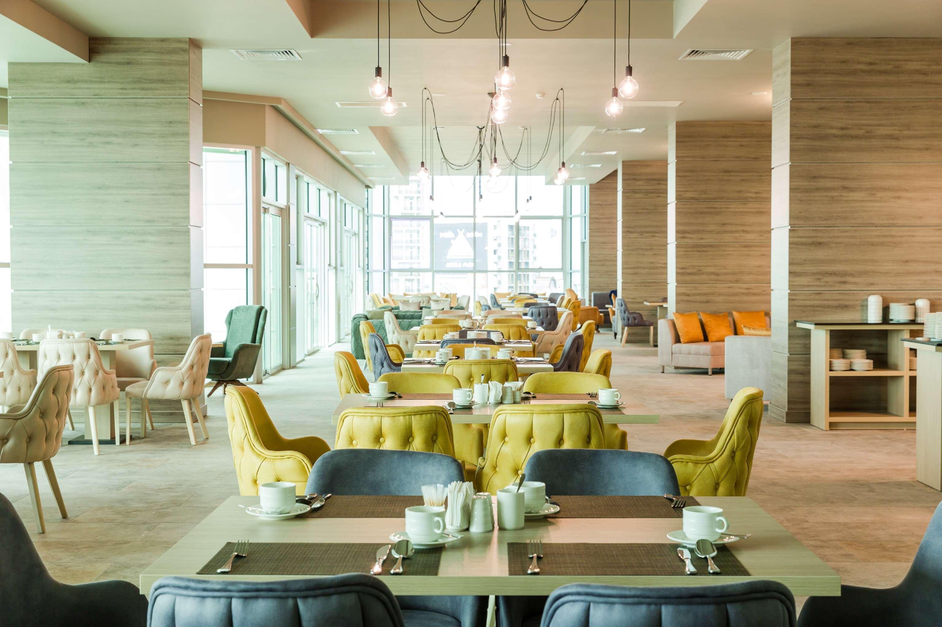 Best Western Premier Батуми Екстериор снимка The lounge at the airport
