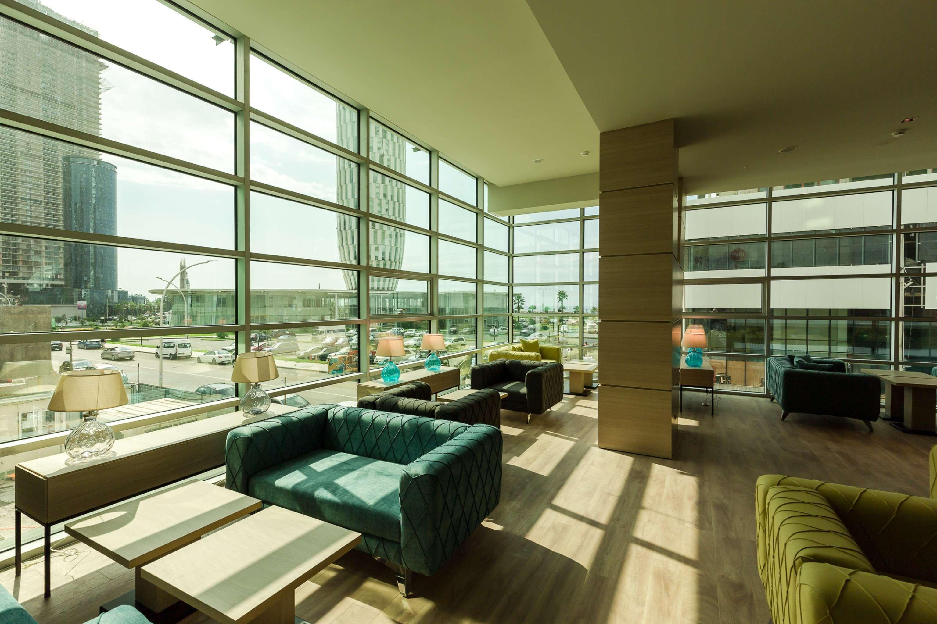Best Western Premier Батуми Екстериор снимка The lounge at the airport