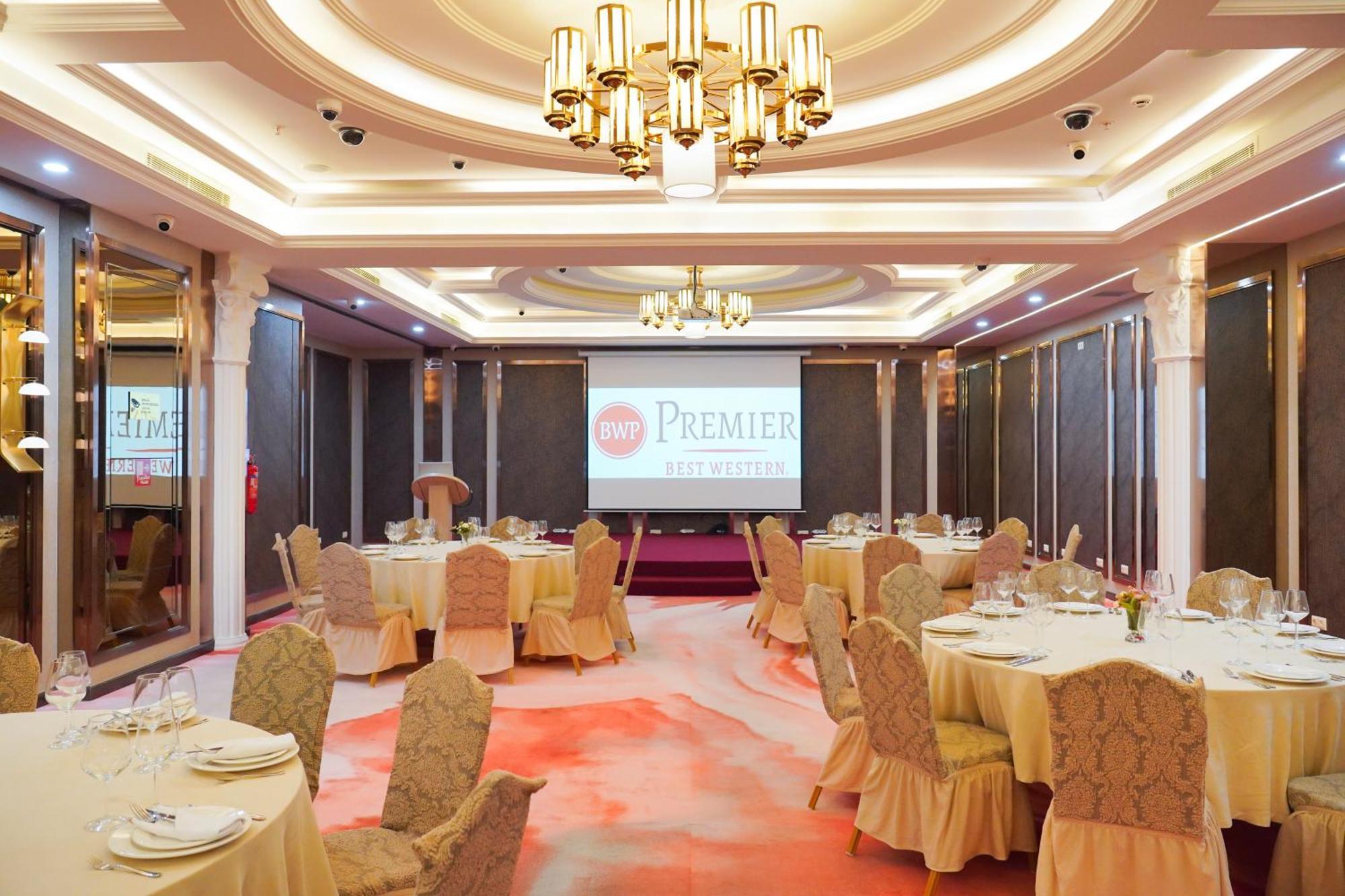 Best Western Premier Батуми Екстериор снимка The Premier Ballroom