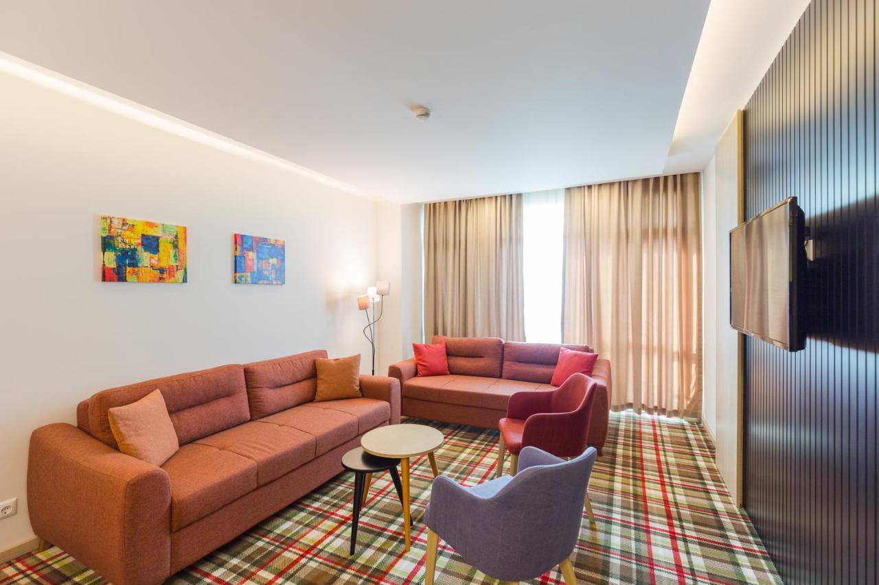 Best Western Premier Батуми Екстериор снимка Suite